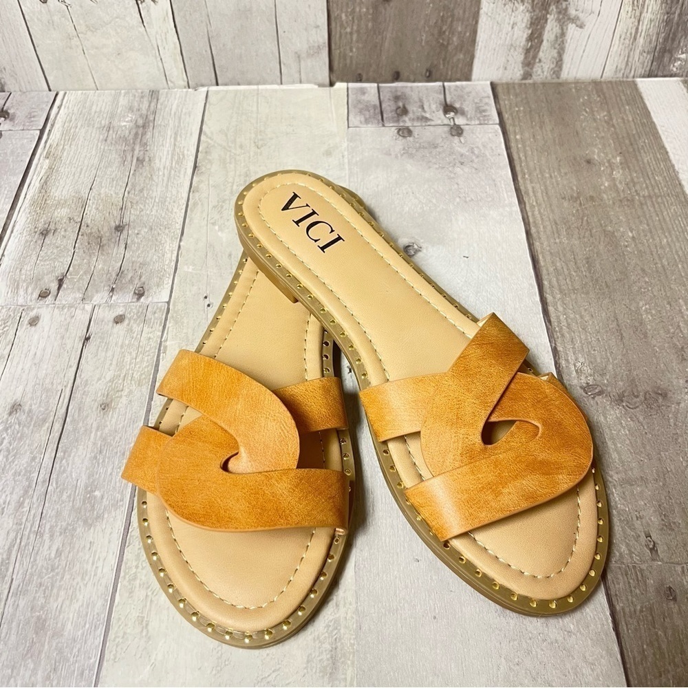 NWOT Vici Brianne Twisted Faux Leather Sandal Size 8 - Picture 7 of 13
